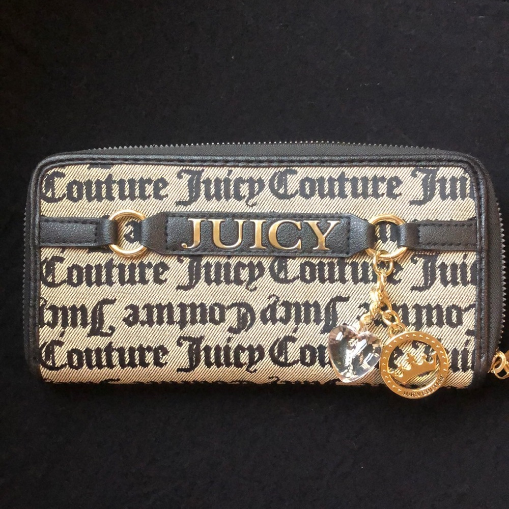✨JUICY COUTURE WALLET✨